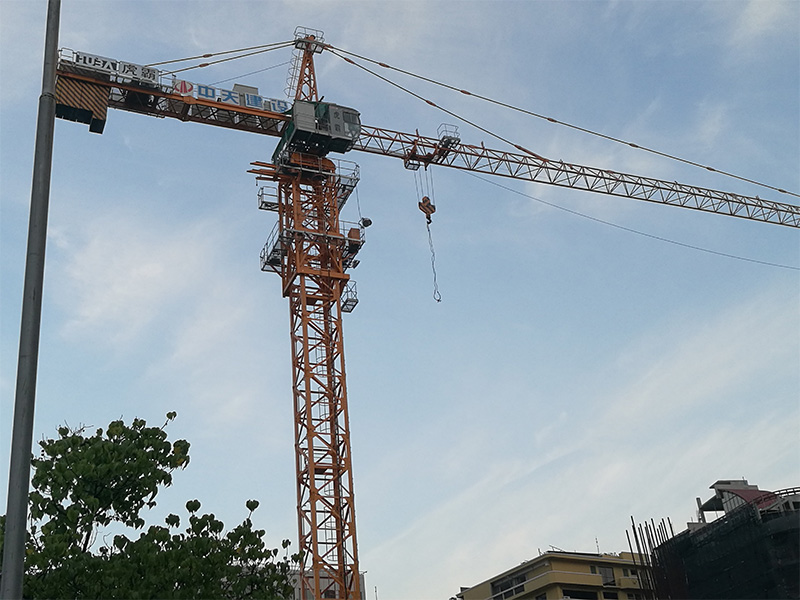 施工升降機(jī)現(xiàn)場(chǎng)需要具備哪些條件？